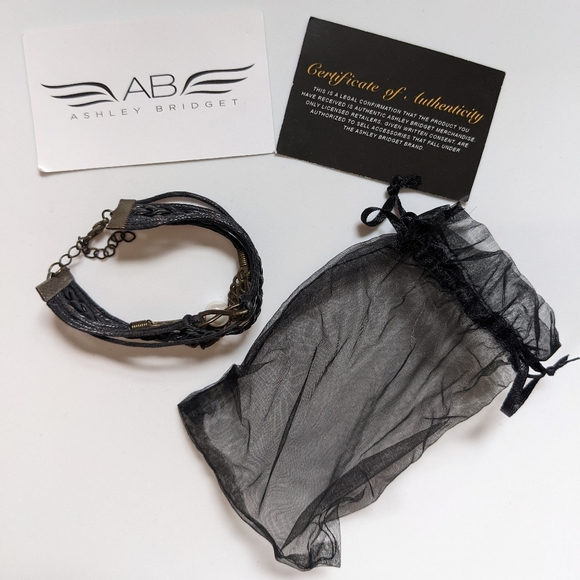 Ashley Bridget Black Multi-strand Cord Bracelet NWT - Picture 3 of 3